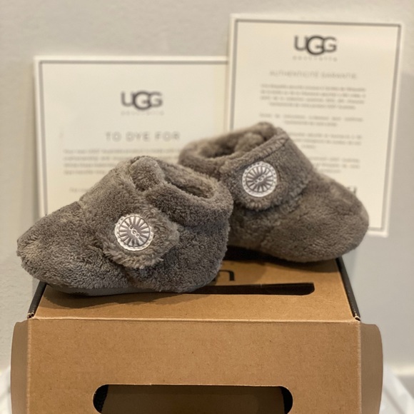 infant ugg slippers